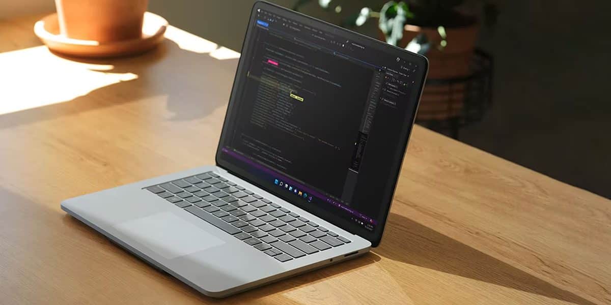 سرفیس استدیو