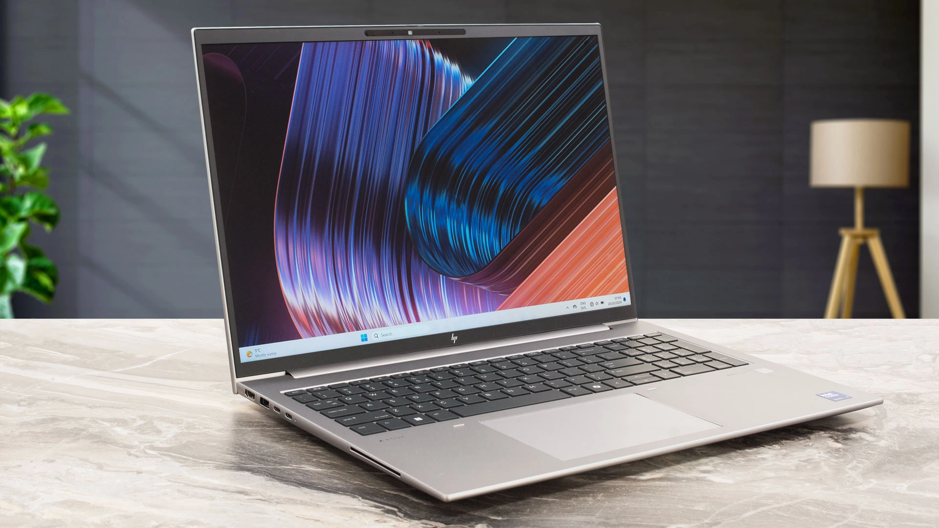 پردازنده : Ryzen 9 8945HS رم : 16GB DDR5 حافظه : 1TBSSD گرافیک :AMD & NPU هوش مصنوعی صفحه نمایش : 14.1inch Full HD اوپن باکس